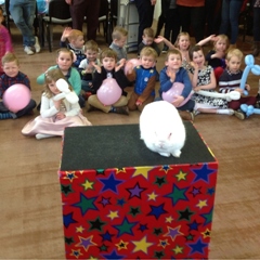 kids party entertainment with magic show West Bridgford
