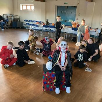 Magician Stuart, the top children's entertainer for kids' parties in Bingham, Derbyshire