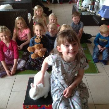 Children’s Magician Newark | Fun Magic Shows & Balloons Newark birthday party with Snowy the rabbit
