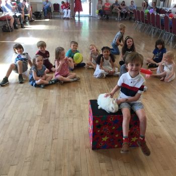 Kids' party photo with Snowy the rabbit in the Peak District