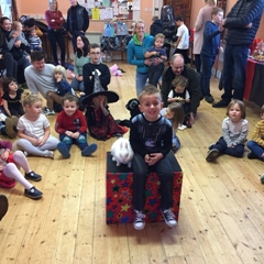 childrens party magician Long Eaton