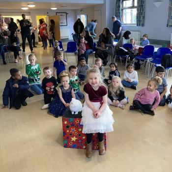 Children’s entertainer with Snowy the live rabbit at a birthday party in Long Eaton
