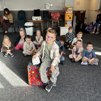 Children’s entertainer with Snowy the live rabbit at a birthday party in Nottingham