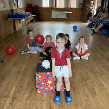 Children’s entertainer with Snowy the live rabbit at a birthday party in Sheffield