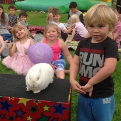 kids party entertainer Stoke On Trent