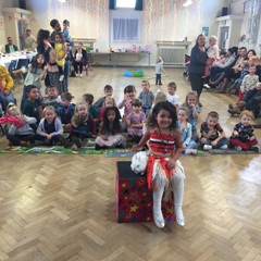 Lichfield's Go To Entertainer - Magic Stuart